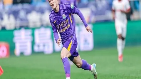 三战表现低迷，得分篮板助攻皆低，三分球全失，正负值降至负18